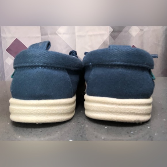 Cat & Jack boys briar slip-on blue sneakers, size 6 - Picture 3 of 9